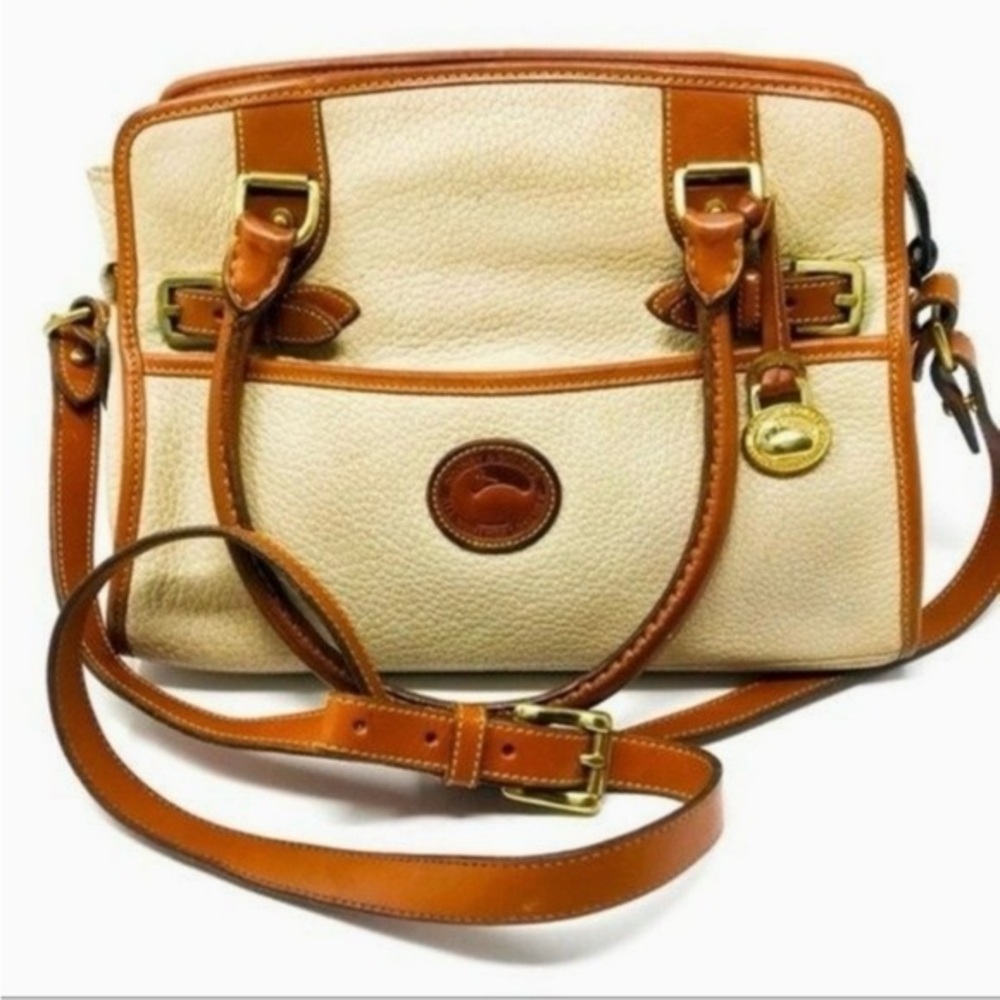 Dooney and Bourke vintage all weather  Leather Handbag